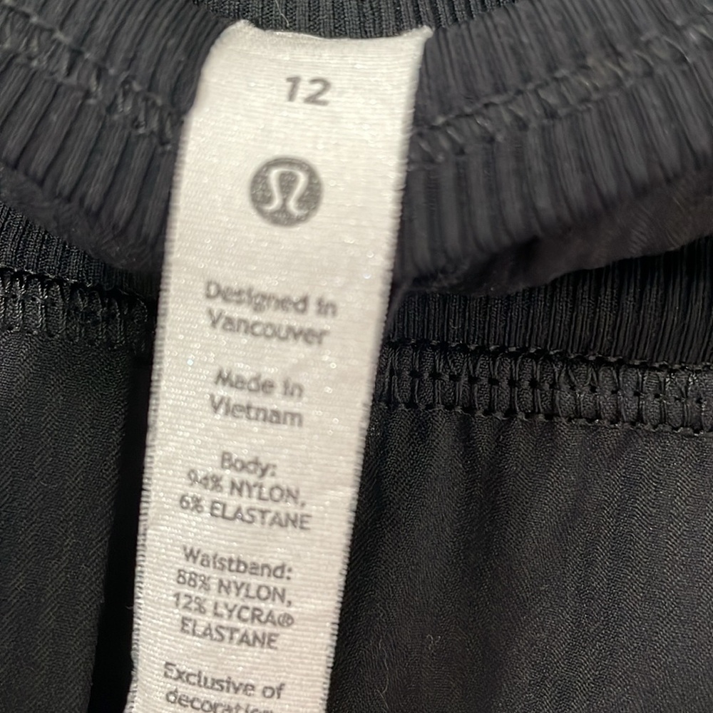 Lululemon Dance Studio Mid-Rise Crop 25” Pants Black Size 12 - Picture 3 of 14